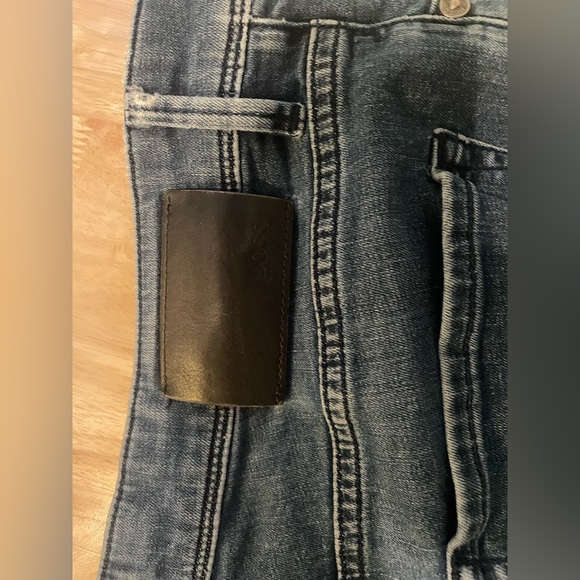 Hugo Boss Tapered Jeans - Picture 1 of 5